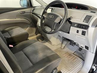 2006 Toyota Estima - Thumbnail