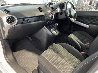 2009 Mazda Demio - Thumbnail