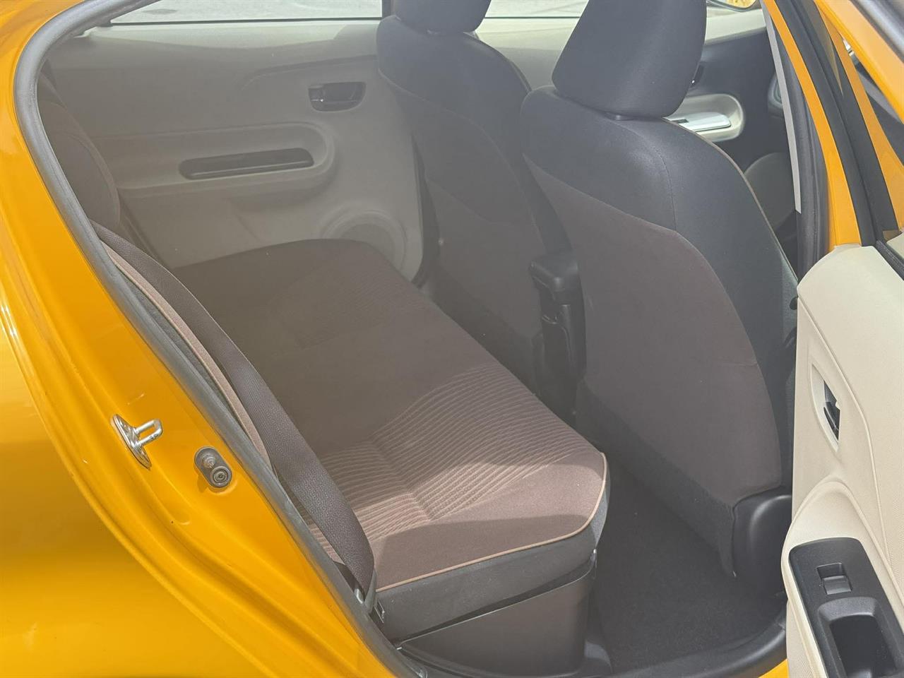 2013 Toyota Aqua