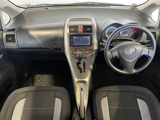 2007 Toyota Auris - Thumbnail