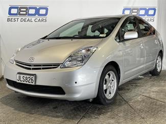 2010 Toyota Prius - Thumbnail