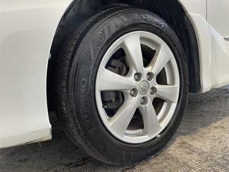 2012 Toyota Estima - Thumbnail