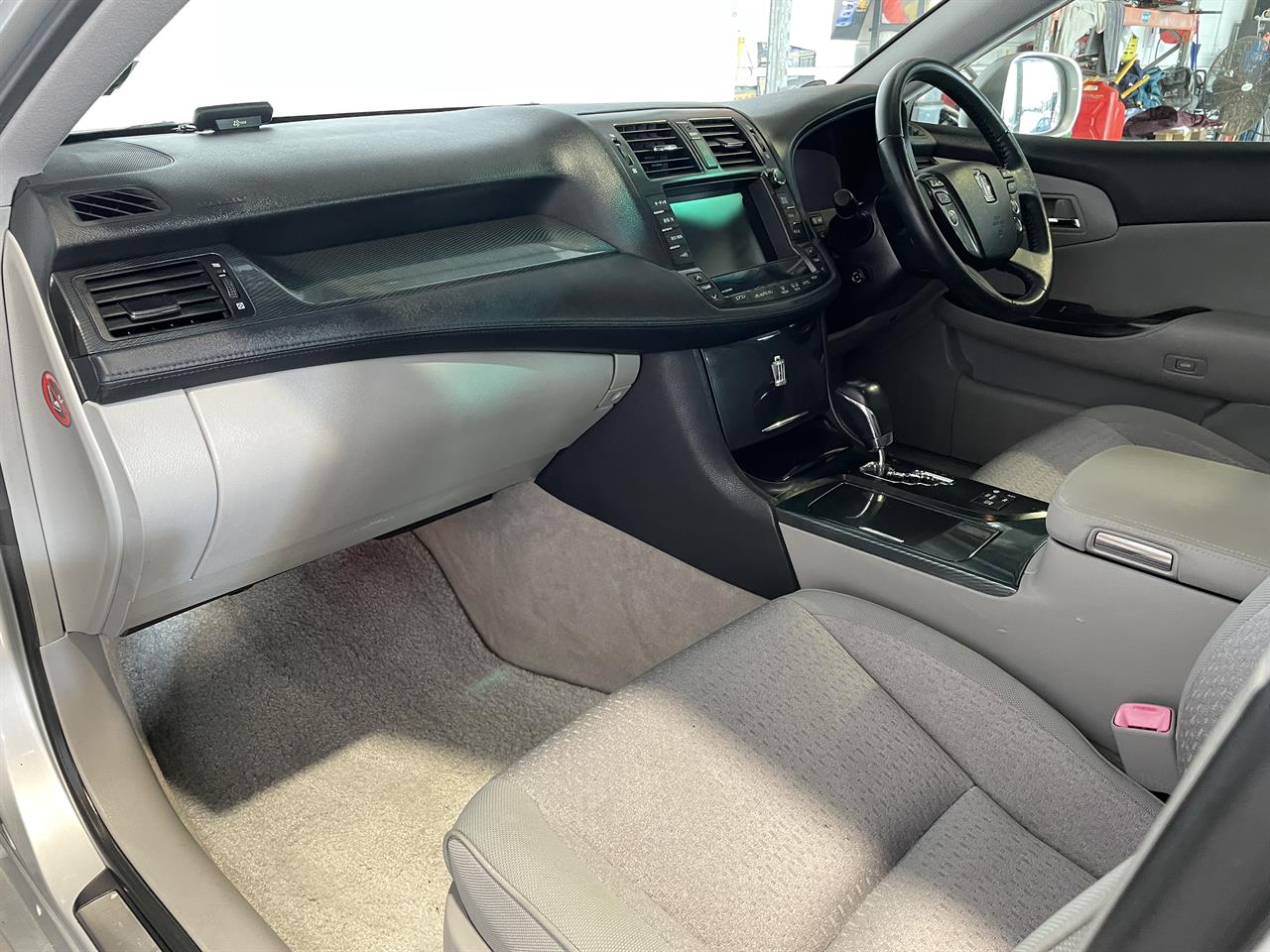 2009 Toyota Crown