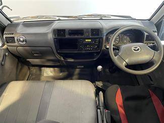 2008 Mazda Bongo - Thumbnail