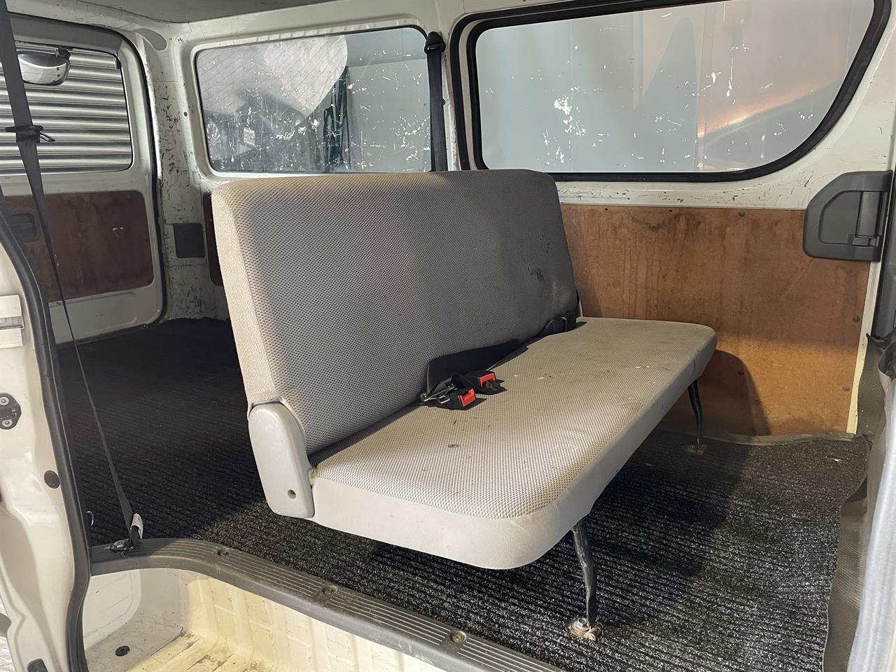 2006 Toyota Hiace
