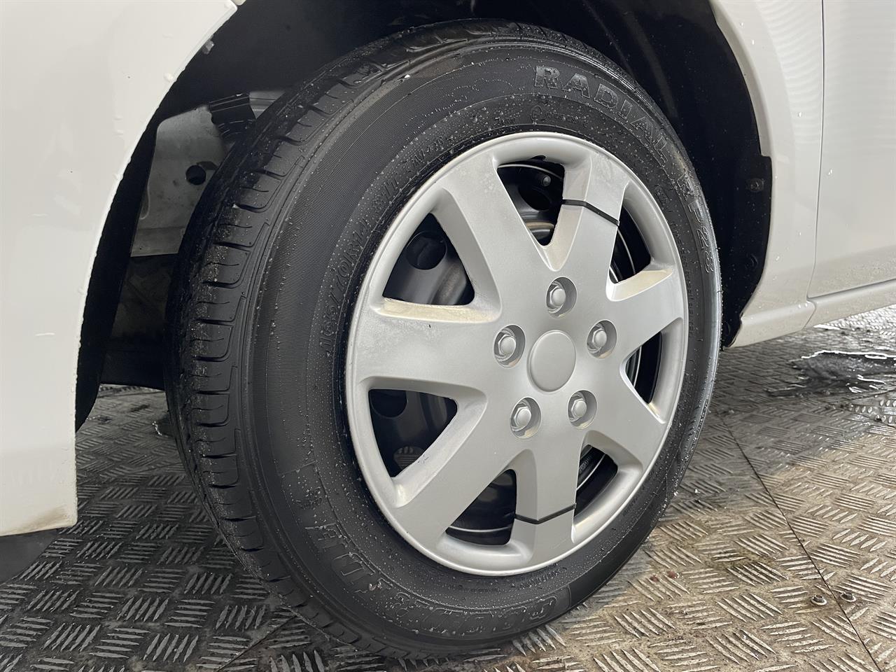 2010 Mazda Demio