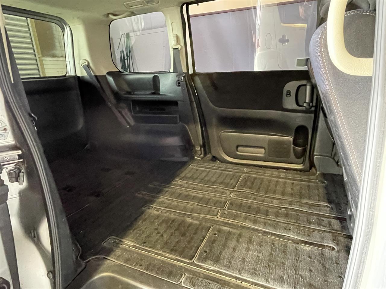 2008 Nissan Serena