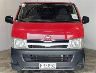 2014 Toyota Hiace - Thumbnail